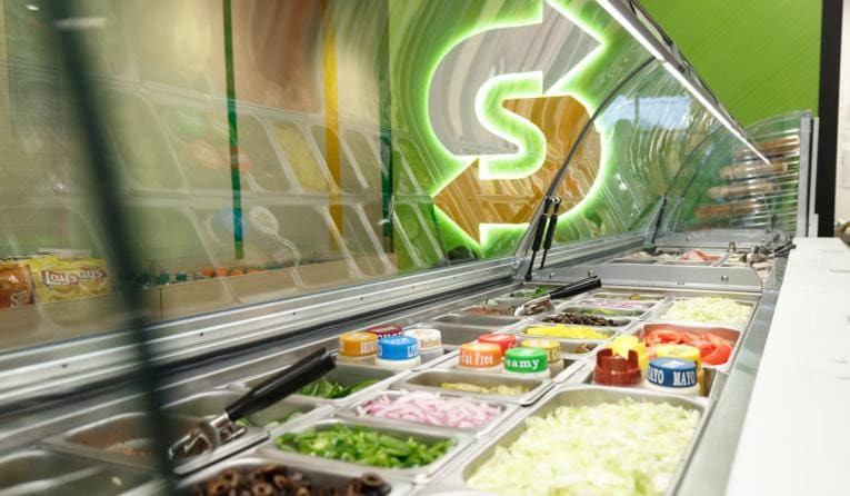 What Time Does Subway Start Serving Lunch?